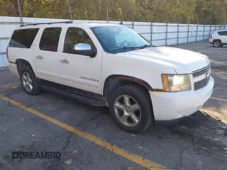 2008 Chevrolet Suburban 2LT с VIN 1GNFK16368J215245, выставлен на аукционе IAAI как лот 43458500 с пробегом 223 033 миль миль и . История ставок и продаж доступна на DreamBid. Изображение 1.