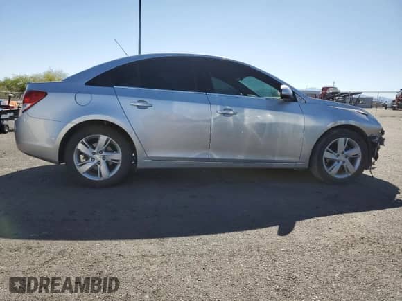 2015 Chevrolet Cruze Diesel z VIN 1G1P75SZ4F7263880, wystawiony jako Copart lot #66901815 z przebiegiem 196 972 mil mil oraz Szkoda całkowita • Salvage title. Historia ofert i sprzedaży dostępna na DreamBid. Obrazek 4.