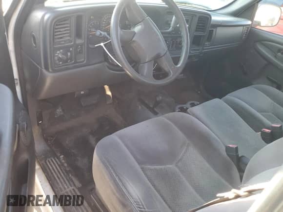 2006 Chevrolet Silverado 1500 Work Truck с VIN 3GCEK14V56G195822, выставлен на аукционе Copart как лот 41662095 с пробегом 236 950 миль миль и Списание • Salvage title. История ставок и продаж доступна на DreamBid. Изображение 8.