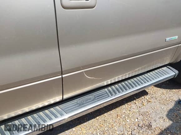 2011 Ford F-150 XLT z VIN 1FTFW1ET3BFB88773, wystawiony jako IAAI lot #42883839 z przebiegiem 206 429 mil mil oraz . Historia ofert i sprzedaży dostępna na DreamBid. Obrazek 17.