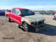 2005 Dodge Dakota Laramie z VIN 1D7HW58N05S179494, wystawiony jako IAAI lot #43561789 z przebiegiem Nie podano mil oraz . Historia ofert i sprzedaży dostępna na DreamBid. Obrazek 1.