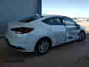 2020 Hyundai Elantra SEL z VIN 5NPD84LF4LH589403, wystawiony jako Copart lot #83832825 z przebiegiem 91 857 mil mil oraz Szkoda całkowita • Salvage title. Historia ofert i sprzedaży dostępna na DreamBid. Obrazek 3.