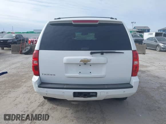 2014 Chevrolet Tahoe LS с VIN 1GNSCAE00ER143488, выставлен на аукционе IAAI как лот 41379070 с пробегом 153 136 миль миль и . История ставок и продаж доступна на DreamBid. Изображение 15.