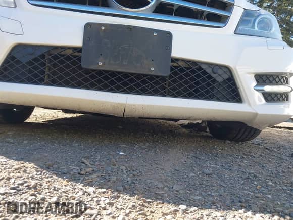 2013 Mercedes-Benz C 300 Sport with VIN WDDGF8AB3DR283934, listed as a IAAI auction lot 43436650 with 125,221 mi miles and . Bid and sale history available at DreamBid. Image 6.