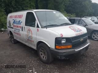 2013 Chevrolet Express Cargo с VIN 1GCSGAFX2D1102477, выставлен на аукционе IAAI как лот 42650482 с пробегом 77 551 миль миль и . История ставок и продаж доступна на DreamBid. Изображение 1.