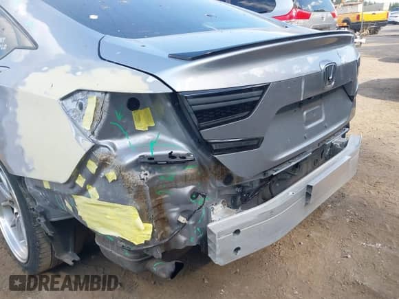 2019 Honda Accord Sport with VIN 1HGCV2F30KA004883, listed as a IAAI auction lot 43123541 with 113,966 mi miles and . Bid and sale history available at DreamBid. Image 6.