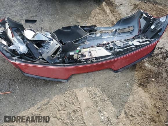 2023 Chevrolet Corvette 3LZ с VIN 1G1YF3D34P5603451, выставлен на аукционе Copart как лот 66665295 с пробегом 11 664 миль миль и Списание • Salvage title. История ставок и продаж доступна на DreamBid. Изображение 12.