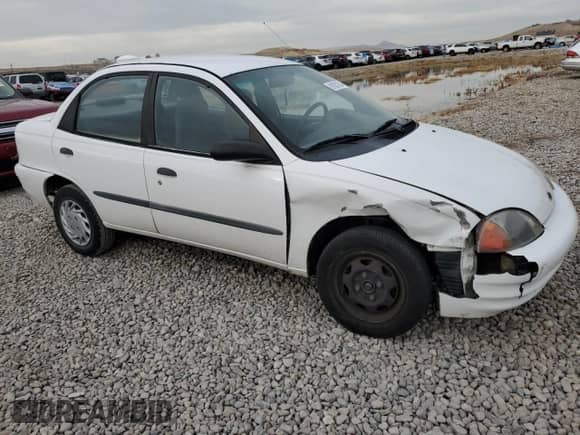 2001 Chevrolet Metro Lsi с VIN 2C1MR522X16713531, выставлен на аукционе Copart как лот 81831334 с пробегом 146 481 миль миль и Списание • Salvage title. История ставок и продаж доступна на DreamBid. Изображение 4.