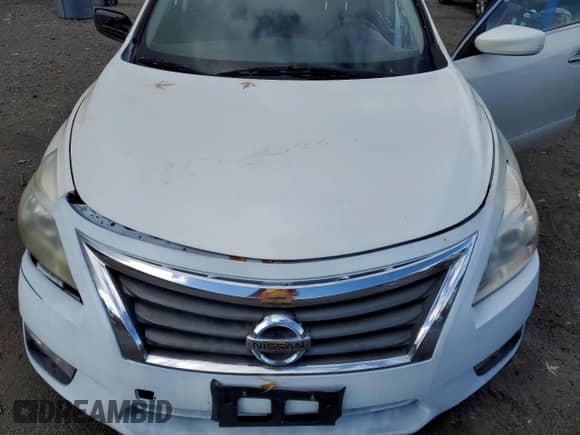 2015 Nissan Altima 2.5 z VIN 1N4AL3AP1FC175041, wystawiony jako Copart lot #90918885 z przebiegiem 245 329 mil mil oraz Czysty tytuł • Clean title. Historia ofert i sprzedaży dostępna na DreamBid. Obrazek 11.