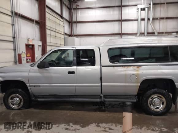 1997 Dodge 2500 with VIN 3B7KF23W0VM516222, listed as a IAAI auction lot 41575166 with 183,317 mi miles and . Bid and sale history available at DreamBid. Image 14.