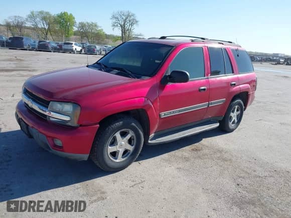 2002 Chevrolet TrailBlazer LS z VIN 1GNDT13S222516693, wystawiony jako IAAI lot #42197823 z przebiegiem 123 424 mil mil oraz . Historia ofert i sprzedaży dostępna na DreamBid. Obrazek 2.