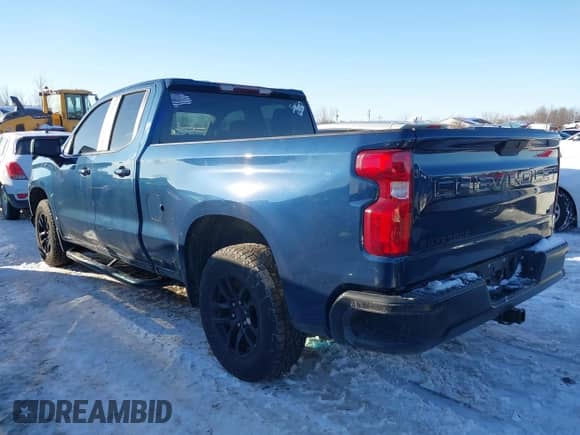 2019 Chevrolet Silverado 1500 LT z VIN 1GCRYDEK3KZ313060, wystawiony jako IAAI lot #41633134 z przebiegiem 141 748 mil mil oraz . Historia ofert i sprzedaży dostępna na DreamBid. Obrazek 3.