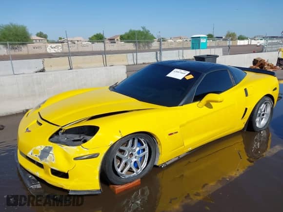 2008 Chevrolet Corvette Z06 с VIN 1G1YY26E885118265, выставлен на аукционе IAAI как лот 43007660 с пробегом 45 331 миль миль и . История ставок и продаж доступна на DreamBid. Изображение 6.