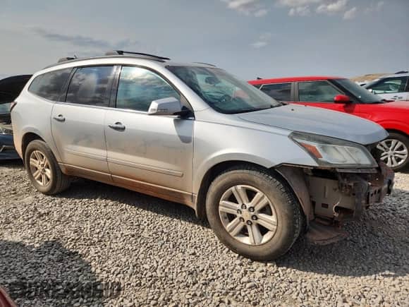 2014 Chevrolet Traverse LT with VIN 1GNKVGKDXEJ245450, listed as a Copart auction lot 71680905 with 256,182 mi miles and Salvage title. Bid and sale history available at DreamBid. Image 4.