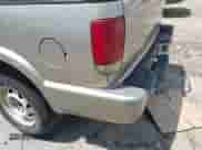 2002 Chevrolet Blazer LS z VIN 1GNDT13W92K219018, wystawiony jako IAAI lot #42967417 z przebiegiem 162 926 mil mil oraz . Historia ofert i sprzedaży dostępna na DreamBid. Obrazek 11.