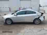 2016 Volvo S60 T5 Drive-E Premier z VIN YV126MFK8G2406947, wystawiony jako IAAI lot #42527322 z przebiegiem 49 795 mil mil oraz . Historia ofert i sprzedaży dostępna na DreamBid. Obrazek 14.