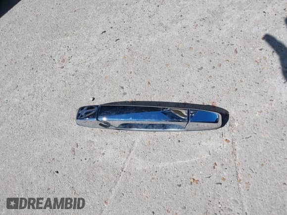 2014 Chevrolet Tahoe LTZ with VIN 1GNSCCE04ER141920, listed as a IAAI auction lot 41484239 with 98,855 mi miles and . Bid and sale history available at DreamBid. Image 12.