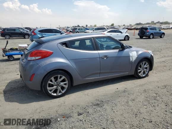 2016 Hyundai Veloster z VIN KMHTC6AD9GU299687, wystawiony jako Copart lot #71261925 z przebiegiem 141 688 mil mil oraz Czysty tytuł • Clean title. Historia ofert i sprzedaży dostępna na DreamBid. Obrazek 3.