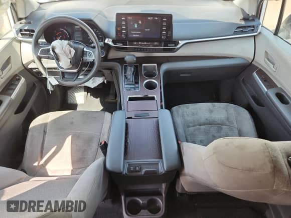 2021 Toyota Sienna LE z VIN 5TDKRKEC7MS004868, wystawiony jako Copart lot #71539325 z przebiegiem 101 434 mil mil oraz Szkoda całkowita • Salvage title. Historia ofert i sprzedaży dostępna na DreamBid. Obrazek 8.