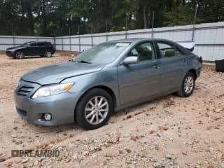2010 Toyota Camry XLE с VIN JTNBK3EK6A3046538, выставлен на аукционе Copart как лот 84475235 с пробегом 188 516 миль миль и Списание • Salvage title. История ставок и продаж доступна на DreamBid. Изображение 1.