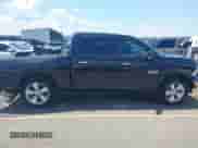 2017 Ram 1500 Big Horn z VIN 1C6RR7LG8HS584105, wystawiony jako IAAI lot #42557105 z przebiegiem 200 456 mil mil oraz . Historia ofert i sprzedaży dostępna na DreamBid. Obrazek 13.