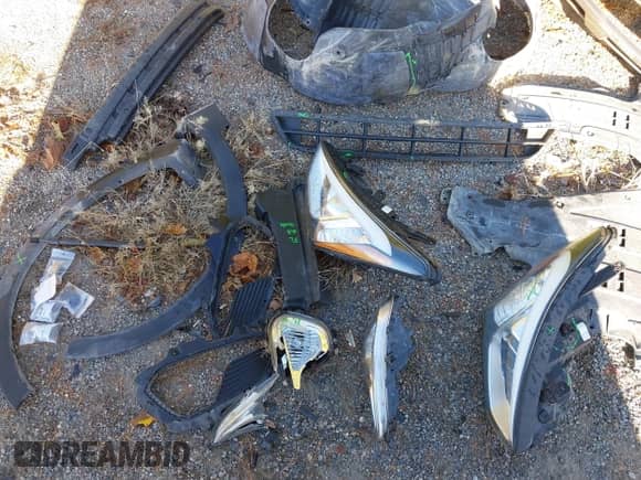 2013 Hyundai Santa Fe GLS с VIN KM8SNDHF7DU010707, выставлен на аукционе IAAI как лот 43461048 с пробегом 148 858 миль миль и . История ставок и продаж доступна на DreamBid. Изображение 15.