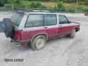 1994 Chevrolet Blazer LT z VIN 1GNDT13W5R2170250, wystawiony jako IAAI lot #42779147 z przebiegiem 115 954 mil mil oraz . Historia ofert i sprzedaży dostępna na DreamBid. Obrazek 4.