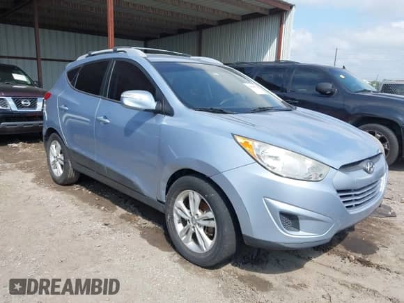 2012 Hyundai Tucson GLS с VIN KM8JU3ACXCU489860, выставлен на аукционе IAAI как лот 43098819 с пробегом Не указан миль и . История ставок и продаж доступна на DreamBid. Изображение 1.