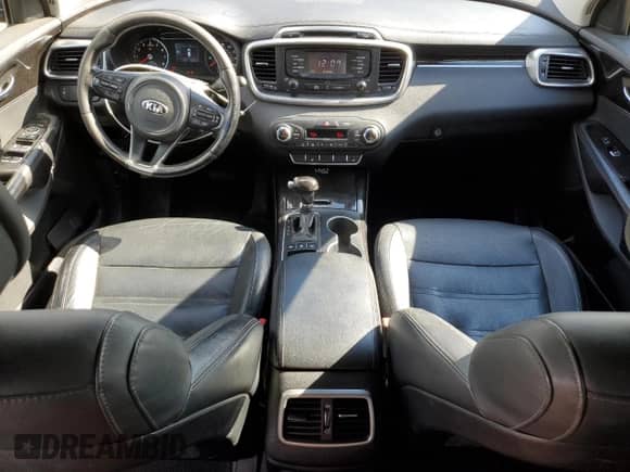 2016 Kia Sorento EX with VIN 5XYPHDA56GG087738, listed as a Copart auction lot 89708205 with 110,318 mi miles and Clean title. Bid and sale history available at DreamBid. Image 8.