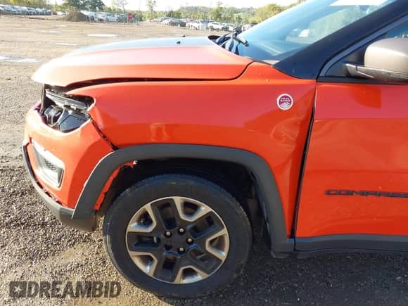2018 Jeep Compass Trailhawk с VIN 3C4NJDDB3JT356310, выставлен на аукционе IAAI как лот 43358093 с пробегом 100 479 миль миль и . История ставок и продаж доступна на DreamBid. Изображение 17.