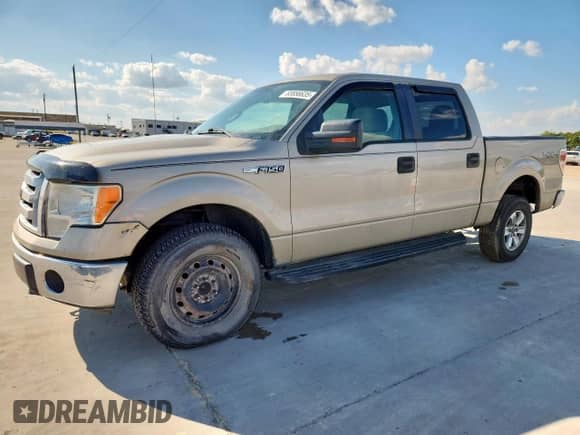 2010 Ford F-150 XL с VIN 1FTFW1EV6AKB83655, выставлен на аукционе Copart как лот 83856635 с пробегом 177 707 миль миль и Чистый • Clean title. История ставок и продаж доступна на DreamBid. Изображение 1.