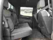 2024 Chevrolet Silverado 1500 ZR2 z VIN 3GCUDHEL4RG135692, wystawiony jako Copart lot #46618335 z przebiegiem Nie podano mil oraz Szkoda całkowita • Salvage title. Historia ofert i sprzedaży dostępna na DreamBid. Obrazek 10.