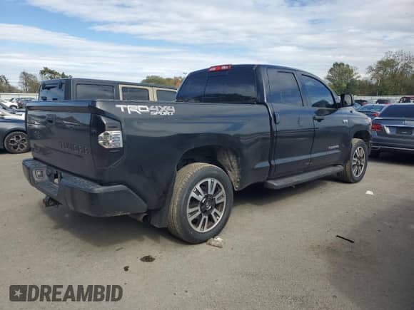 2018 Toyota Tundra SR с VIN 5TFUY5F13JX744742, выставлен на аукционе Copart как лот 86137635 с пробегом 160 355 миль миль и Списание • Salvage title. История ставок и продаж доступна на DreamBid. Изображение 3.