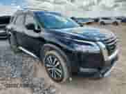 2022 Nissan Pathfinder Platinum with VIN 5N1DR3DH8NC205382, listed as a Copart auction lot 62214595 with 48,270 mi miles and Clean title. Bid and sale history available at DreamBid. Image 4.