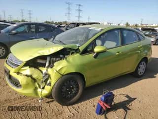 2011 Ford Fiesta SE z VIN 3FADP4BJXBM240012, wystawiony jako Copart lot #71398335 z przebiegiem Nie podano mil oraz Szkoda całkowita • Salvage title. Historia ofert i sprzedaży dostępna na DreamBid. Obrazek 1.