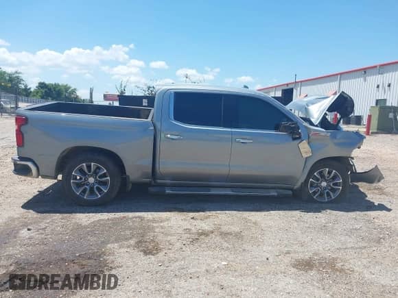 2024 Chevrolet Silverado 1500 LTZ with VIN 2GCUDGED5R1176330, listed as a IAAI auction lot 42846082 with 41,003 mi miles and . Bid and sale history available at DreamBid. Image 13.
