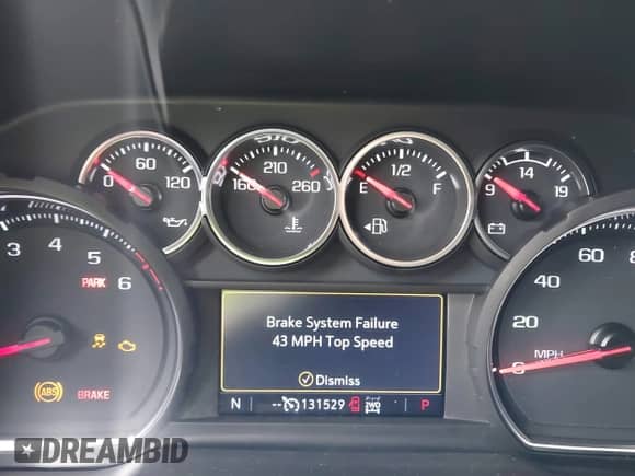 2023 Chevrolet Suburban LS z VIN 1GNSKBKD9PR154654, wystawiony jako IAAI lot #42475123 z przebiegiem 131 529 mil mil oraz . Historia ofert i sprzedaży dostępna na DreamBid. Obrazek 7.