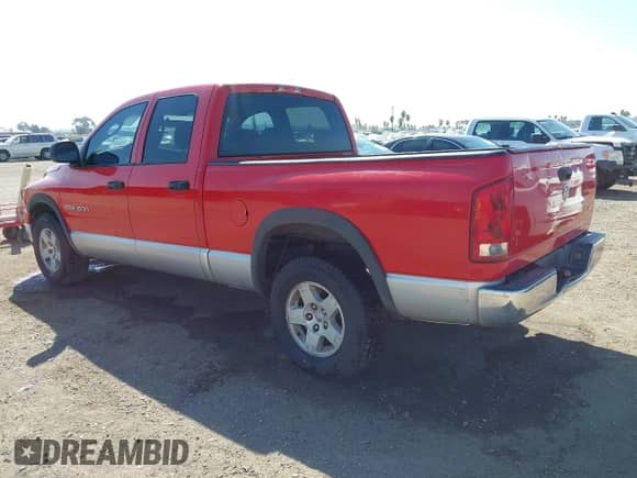 2005 Dodge 1500 SLT с VIN 1D7HA18NX5J506304, выставлен на аукционе IAAI как лот 43402041 с пробегом 158 682 миль миль и . История ставок и продаж доступна на DreamBid. Изображение 3.