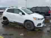 2017 Chevrolet Trax LT z VIN KL7CJPSB0HB212086, wystawiony jako Copart lot #85114975 z przebiegiem 46 466 mil mil oraz Czysty tytuł • Clean title. Historia ofert i sprzedaży dostępna na DreamBid. Obrazek 4.