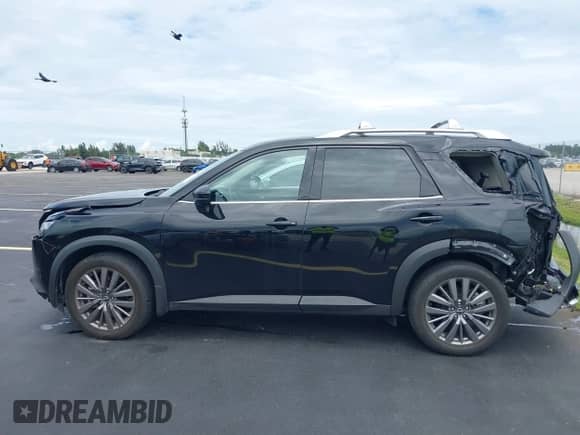 2024 Nissan Pathfinder SL с VIN 5N1DR3CBXRC244235, выставлен на аукционе IAAI как лот 43255005 с пробегом 5 465 миль миль и . История ставок и продаж доступна на DreamBid. Изображение 14.