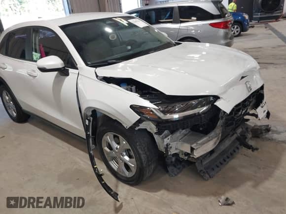 2024 Honda HR-V LX z VIN 3CZRZ1H34RM715160, wystawiony jako IAAI lot #42600264 z przebiegiem 45 874 mil mil oraz . Historia ofert i sprzedaży dostępna na DreamBid. Obrazek 1.