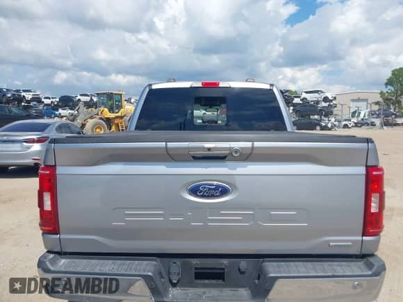 2021 Ford F-150 XL с VIN 1FTEW1CP5MFA09136, выставлен на аукционе IAAI как лот 43245762 с пробегом Не указан миль и . История ставок и продаж доступна на DreamBid. Изображение 15.