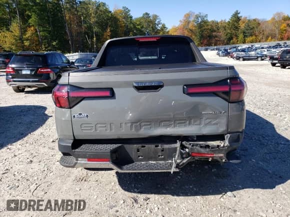 2024 Hyundai Santa Cruz Limited с VIN 5NTJEDDF8RH107648, выставлен на аукционе Copart как лот 85676575 с пробегом 8 369 миль миль и Списание • Salvage title. История ставок и продаж доступна на DreamBid. Изображение 6.