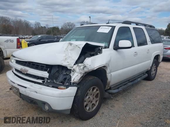 2005 Chevrolet Suburban LT with VIN 3GNEC16Z05G221875, listed as a IAAI auction lot 41723132 with 253,542 mi miles and . Bid and sale history available at DreamBid. Image 2.