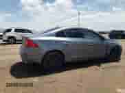 2018 Volvo S60 Dynamic с VIN YV126MFL8J2455808, выставлен на аукционе Copart как лот 55134135 с пробегом 76 558 миль миль и Списание • Salvage title. История ставок и продаж доступна на DreamBid. Изображение 3.
