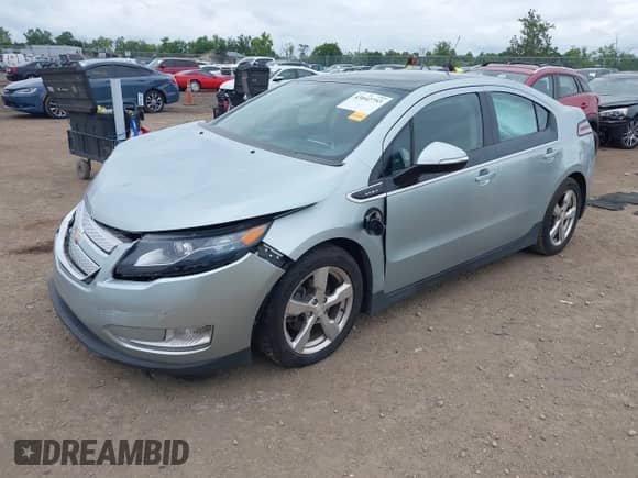 2011 Chevrolet Volt z VIN 1G1RC6E45BU099173, wystawiony jako IAAI lot #43042753 z przebiegiem 82 162 mil mil oraz . Historia ofert i sprzedaży dostępna na DreamBid. Obrazek 2.