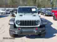 2024 Jeep Wrangler Rubicon z VIN 1C4PJXFG5RW268447, wystawiony jako IAAI lot #41887497 z przebiegiem 3 005 mil mil oraz . Historia ofert i sprzedaży dostępna na DreamBid. Obrazek 13.