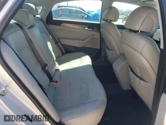 2016 Hyundai Sonata Limited с VIN 5NPE34AF8GH370715, выставлен на аукционе Copart как лот 84225075 с пробегом 121 638 миль миль и Списание • Salvage title. История ставок и продаж доступна на DreamBid. Изображение 10.