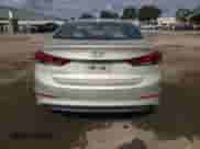 2017 Hyundai Elantra Limited z VIN 5NPD84LF9HH157087, wystawiony jako Copart lot #54763065 z przebiegiem 68 214 mil mil oraz Czysty tytuł • Clean title. Historia ofert i sprzedaży dostępna na DreamBid. Obrazek 6.