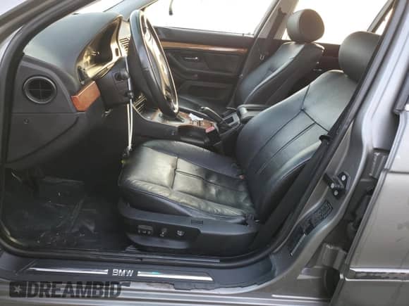 2002 BMW 5 Series 525i с VIN WBADS434X2GE10428, выставлен на аукционе Copart как лот 83689954 с пробегом 183 737 миль миль и Списание • Salvage title. История ставок и продаж доступна на DreamBid. Изображение 7.